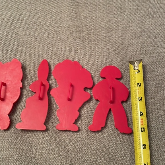 Tupperware Vintage Cookie Cutters Red Set of 7 Holidays - Picture 5 of 8